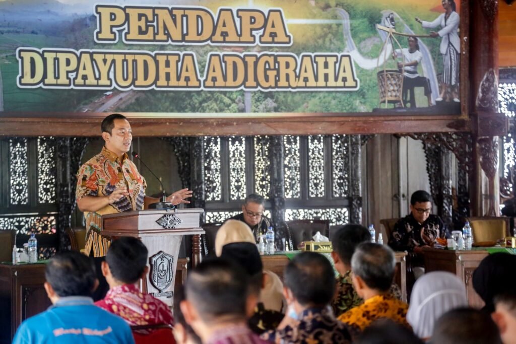 Hendrar Prihadi Dorong Pemkab Memberdayakan Produk Lokal