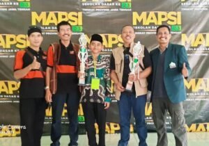 e14e7bf2-69e8-4223-a2c6-05fd32da8500-300x210 Selamat.! Faras Hiban Fauzan dari SDN 1 Luwung Rakit Banjarnegara Raih Juara I Kaligrafi MAPSI Tingkat Provinsi Jawa Tengah