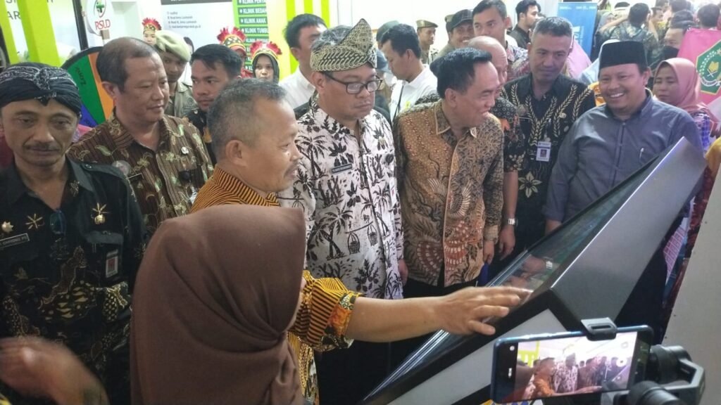 Stand Kemenag Diapresiasi Pj Bupati