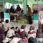 Program P5 SD Negeri 1 Adipasir Kecamatan Rakit Bikin Jamu Tradisonal dan Srabi