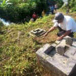 Sambut Ramadhan Warga Desa Leksana Karangkobar Bersih-Bersih Makam