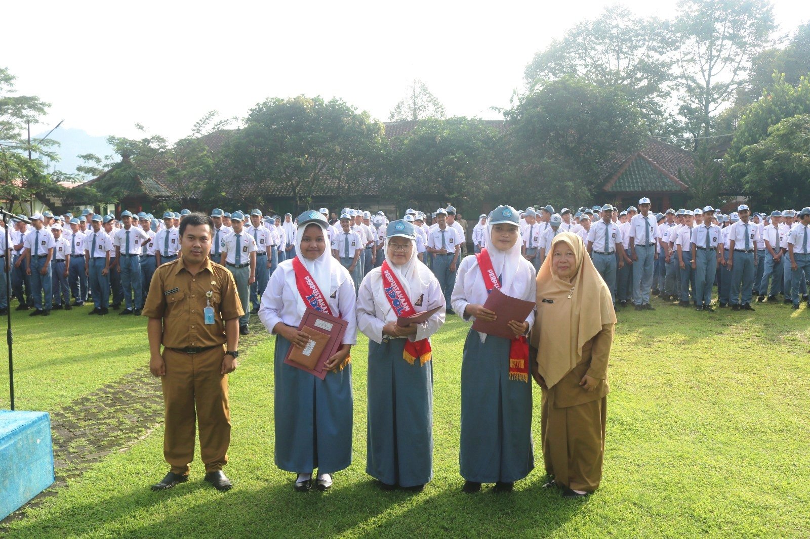 SMAN 1 Sigaluh Apresiasi Kegiatan Literasi