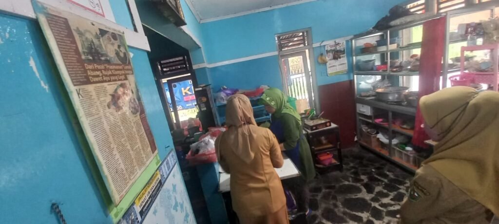 a4192be1-a85e-414d-94a8-2a97cba38dad-1024x460 Bingung Berwisata Kuliner di Banjarnegara? Pecel Lemah Abang Solusi Enak Dan Tepat