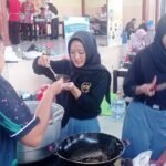 Meriahkan GABS, Guru dan Siswa SMAN 1 Sigaluh Kompak Masak dan Makan Bersama