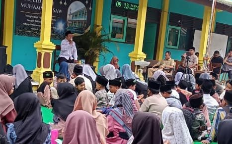 Dua Sekolah di Pagentan Bersatu Gelar Peringatan Maulid Nabi: Contoh Harmoni di Tengah Tantangan Zaman