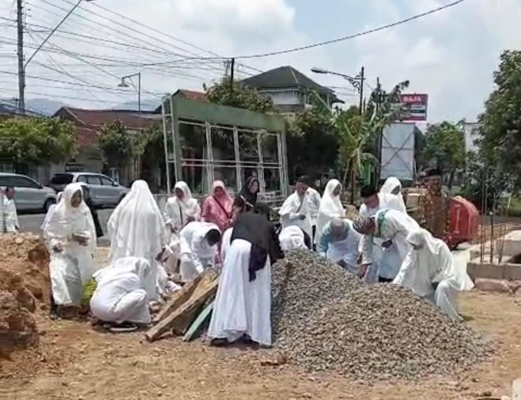 Calon Jamaah Haji Banjarnegara Siapkan Diri untuk Armuzna dengan Latihan Sejak Dini