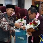 Inspiratif! Ketua PPNI Banjarnegara, Sudibyo, Raih Wisudawan Terbaik di Unimugo