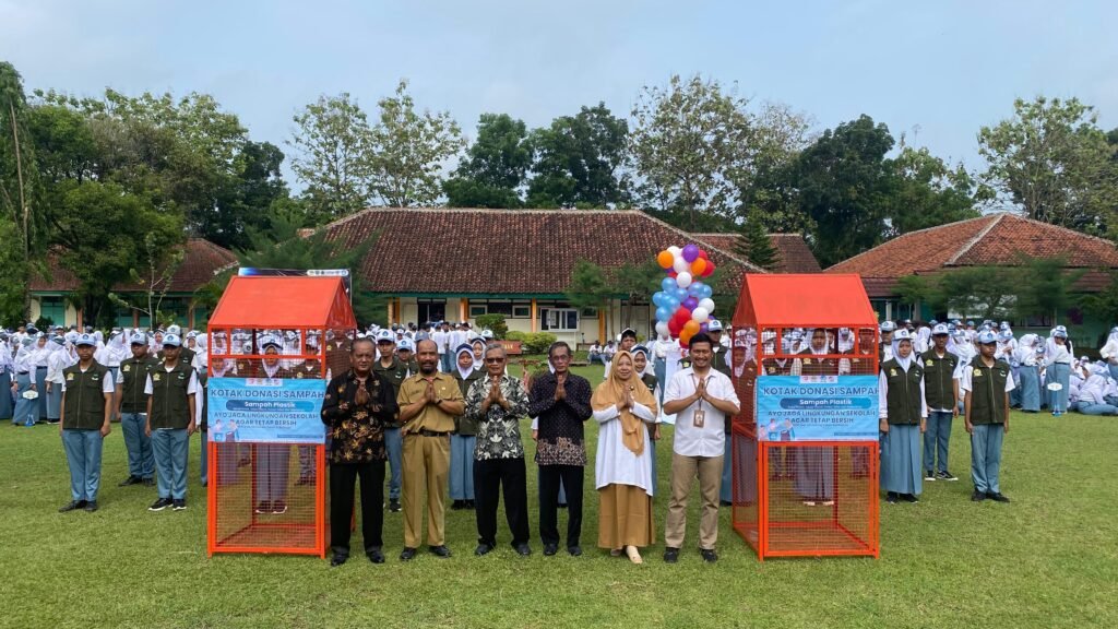 Pengukuhan Laskar Jaga Bumi SMANSA Perjaka: Upaya Nyata Menjadi Sekolah Berwawasan Lingkungan