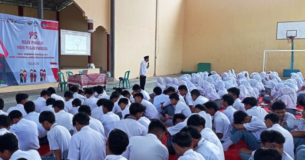 Menghargai Keberagaman,  Dr. Nafis Athoillah Berbicara tentang Bhineka Tunggal Ika di SMAN 1 Sigaluh