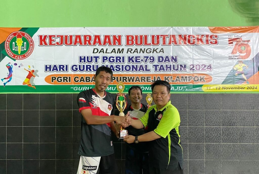 Pasangan Wasis-Candra Raih Juara di Kejuaraan Bulu Tangkis HUT PGRI ke-79 Cabang Purwareja Klampok