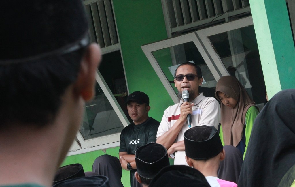 3 Menginspirasi! Bakti Sosial MA Cokroaminoto Karangkobar di Dusun Bandungan