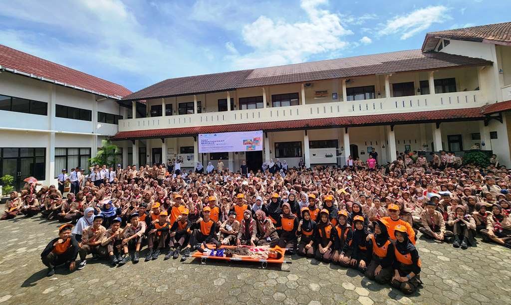 SMP N 1 Bawang Gelar Simulasi Tanggap Bencana dalam Rangka HKB 2025