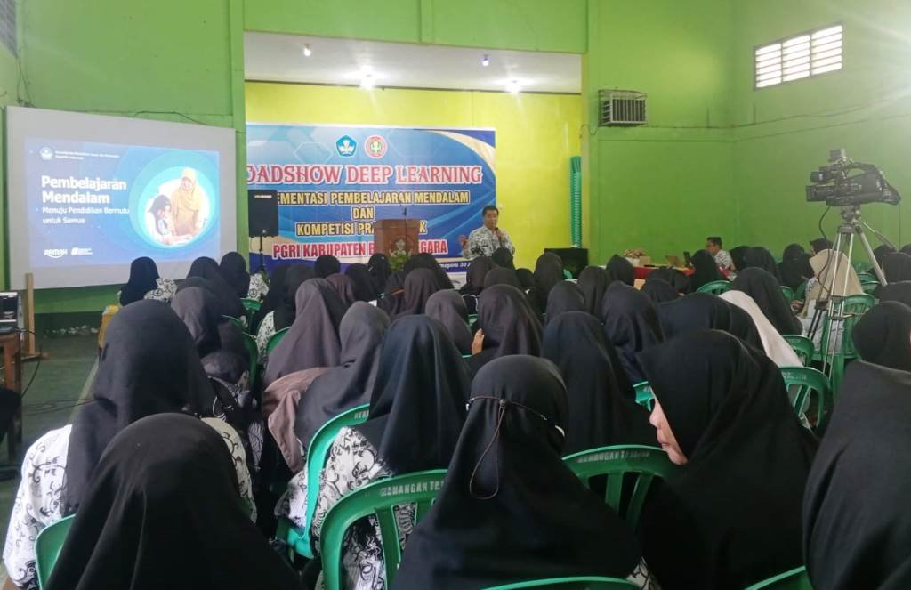 Sambut Hardiknas 2025, 131 Guru Ikuti Pelatihan Pembelajaran Mendalam di SMPN 1 Karangkobar