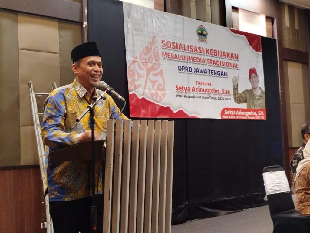 WhatsApp-Image-2024-11-29-at-04.29.28.jpeg-1024x768 DPRD Jateng Dorong Aksi Nyata di Desa pada Harkitnas 2025: Fokus Teknologi dan Ketahanan Pangan