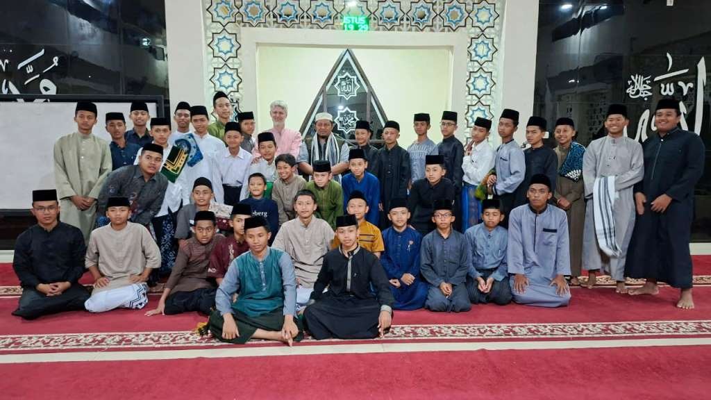 mumtaza-2 Jadi Mualaf, Jacob dari Inggris Ceritakan Dua Kali Mimpi Bertemu Nabi di Banjarnegara