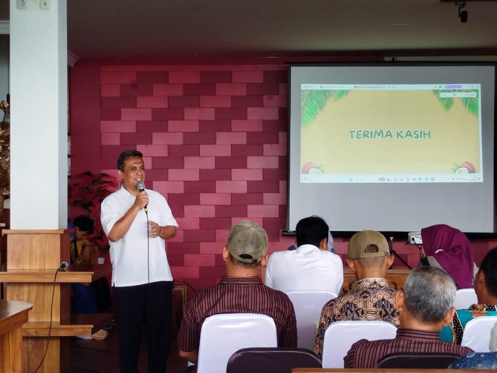 WhatsApp-Image-2025-11-06-at-11.02.14-2-1024x768 Kawal Kenaikan UMK 2026, DPRD Jateng Dorong Pemprov Proaktif Redam Risiko Inflasi