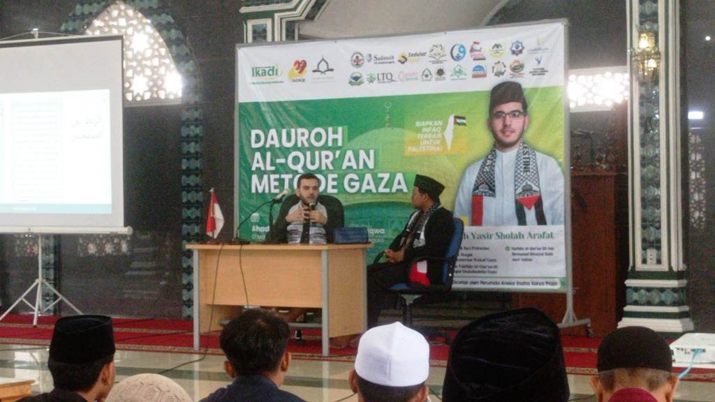 syeih Ratusan Muslim Banjarnegara Belajar Hafalan Quran Metode Anak Gaza